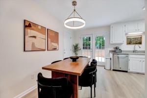 WestBorough Hideaway Fenced Yard 3B Central