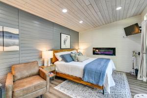 Cozy Couples Retreat on Pickwick Lake with Hot Tub