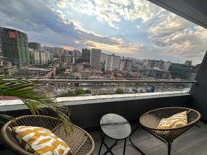 15th Floor Sunset Suite - Yaya Centre Mall