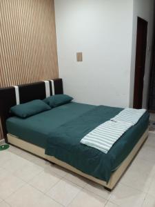ISLAMIC HOMESTAY CASA NAUFAL FULLY AIRCOND for 1LR 3BR