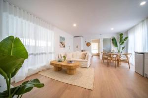 ILUKA Luxe accommodation, relaxed coastal vibe