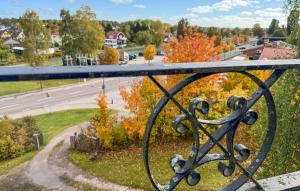 2 Bedroom Stunning Apartment In Högsby