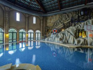 Mercure Danang French Village Bana Hills