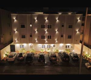 استديو مودرن بدخول ذاتي قرب البوليفارد