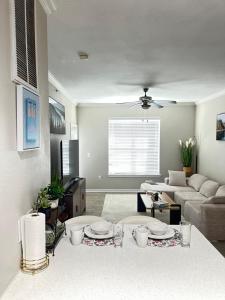 Homey 1BR Getaway Near Trails & Local Shops