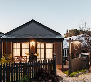 the tiny burrow a magical fleurieu escape