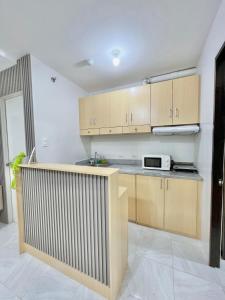 2 Bedroom Condo Fully-Furnished good for 5-6pax by Gerra at Urban Deca Homes Banilad