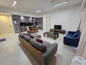 By The Sea @ Luxury Suites, Batu Ferringhi