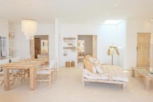 NEW - 2BR Beach Villa, Calm & Cozy, Aesthetic