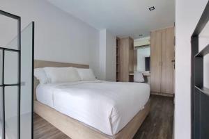 Duplex 1 BR Pool View at Utopia Nai Harn - A315