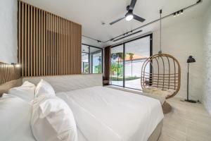 LegKo Villa - 4BR Villa Steps from Uluwatu Best Spots