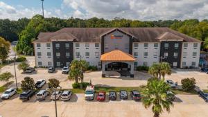 Comfort Suites Oil Center