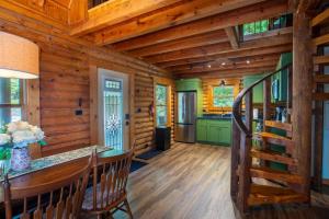 Diamond Creek | Sleeps up to 6