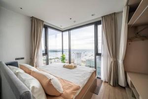Luxury 2 Bed Room Sea View Bath Tub In Balcony - 4hvězdičkové hotely ve městě Pattaya Central