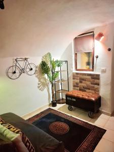 Tiny studio, rustic style, historic center