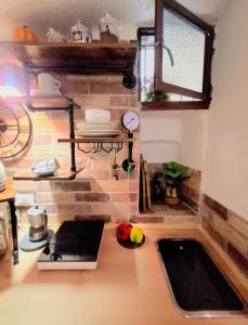 Tiny studio, rustic style, historic center
