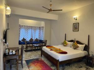 Royal Haveli With Swimming Pool