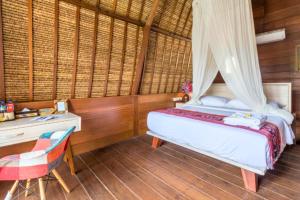 Lucano 1 BR Lumbung Suite ZN299