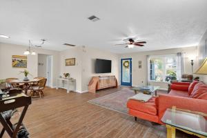 Venice Getaway, Minutes to Beaches & Downtown