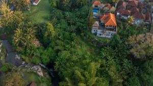 Villa Air Terjun Bucuan