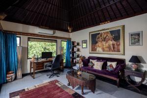 Villa Air Terjun Bucuan