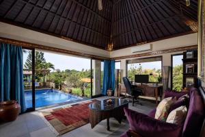 Villa Air Terjun Bucuan