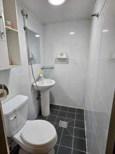 한강 위치에 아늑한 숙소 & 100인치 빔 프로젝터