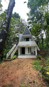 Poomala Holiday Village