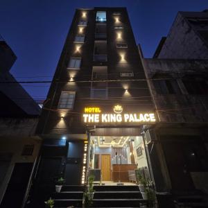 Hotel The King Palace Free Pick up From Nizamuddin Railway Station