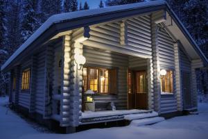 Cozy log cabin close to services, 6 people