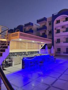 شقة فندقية صف أول بحر وبول