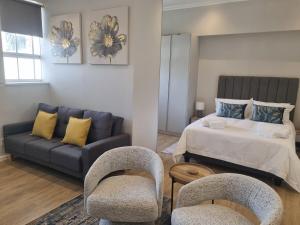 Cape Town Junction Unit 16 free parking & wifi, pool, near to waterfront
