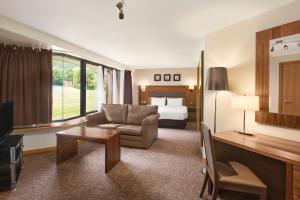 Business Room - Non-Smoking room in Ramada Telford Ironbridge