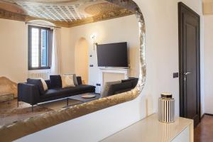 Apartment CastellONE with Pool