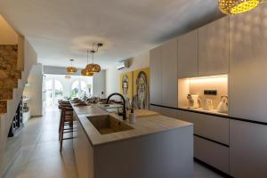 Casa Marcia Sea view Brand new townhouse