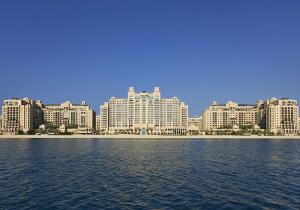 Fairmont The Palm Residences I Access to Hotel Facilities