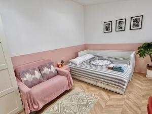 Studio indépendant à Roissy-en-France avec terrasse, proche Aéroport CDG