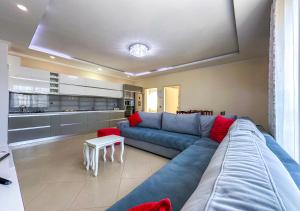 The Comfort Place - 2BR, New & Fully Furnished