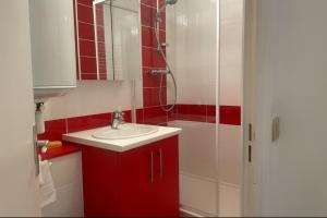 Cosy studio with balcony Mont Blanc view parking