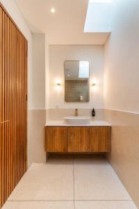 Villa Valli 4, Luxury Mediterranean Villa Bingin