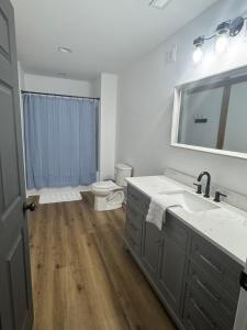 Hidden gem at the lake 4 bedrooms