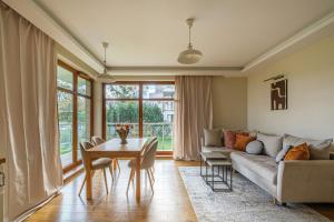 Bursztynowa Przystań by Praia Apartments - 300 m do Plaży - Ergo Arena