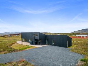 Luxury Log Home with a Hot Tub