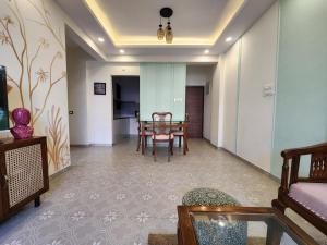 Bright Candolim 1BHK with Pool, Gym, Parking - 5 Minutes to Beach