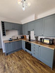Cosy Pet Friendly Holiday House in Gorleston - five minutes to beach