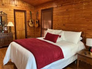 Lake Tuscaloosa Oasis