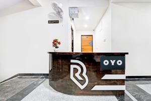 Hotel O RB @ KOMPALLY