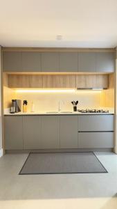 Apartamento em Mariscal com 2 quartos, piscina no condominio