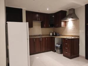 APARTMENT near GULF DELMON