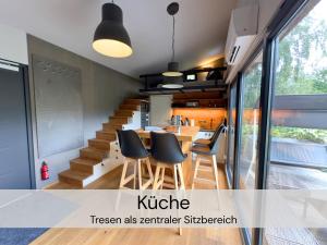 TinyHousebeiDresden mit Faßsauna unser größtes winziges Häuschen für bis zu 7 Personen, Kaminofen, große Terrasse - Nähe Sächsische Schweiz - Von Juni - September Mindestmietzeit 1 Woche Sa-Sa